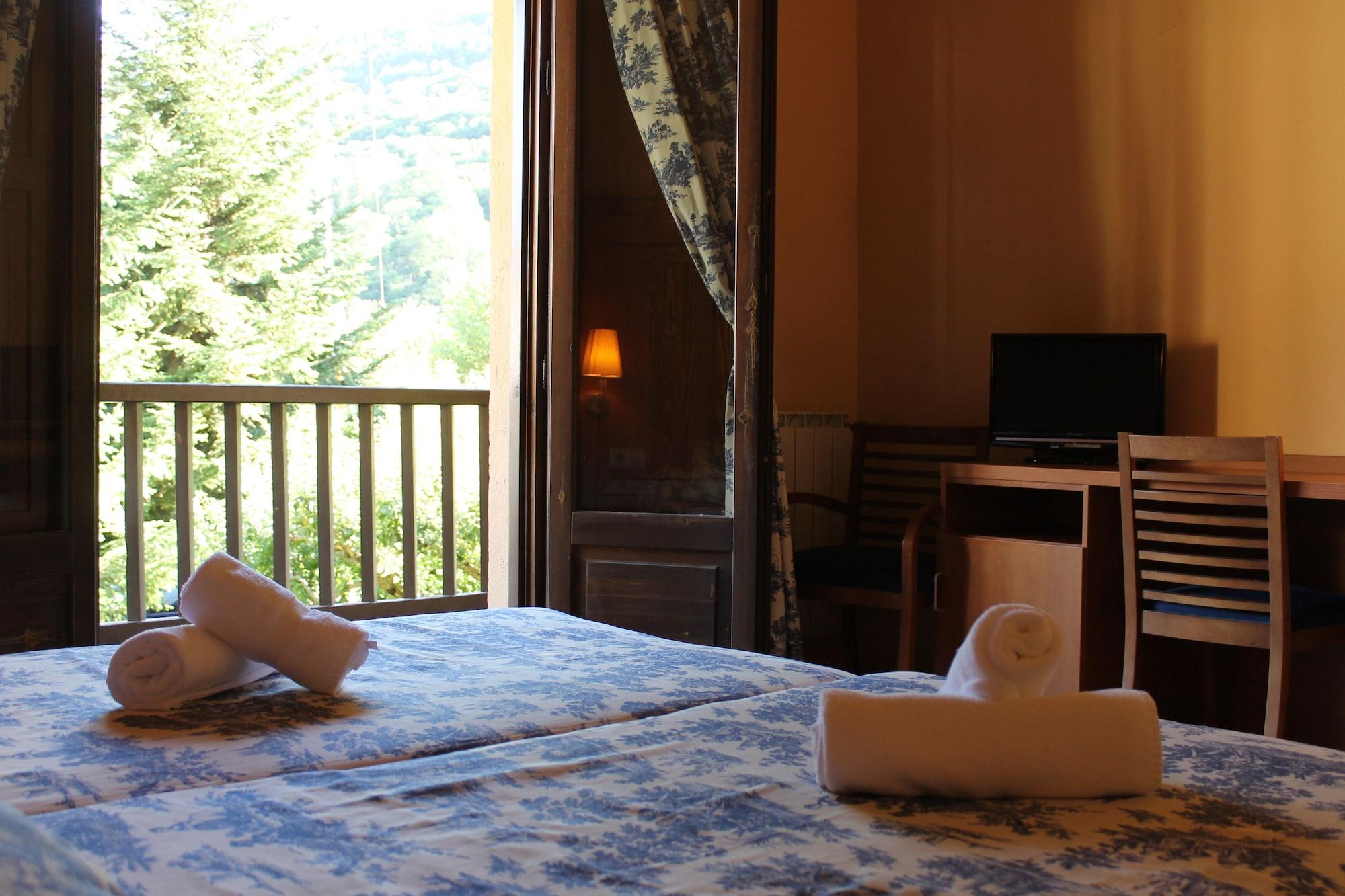Hotel Saurat エスポット エクステリア 写真