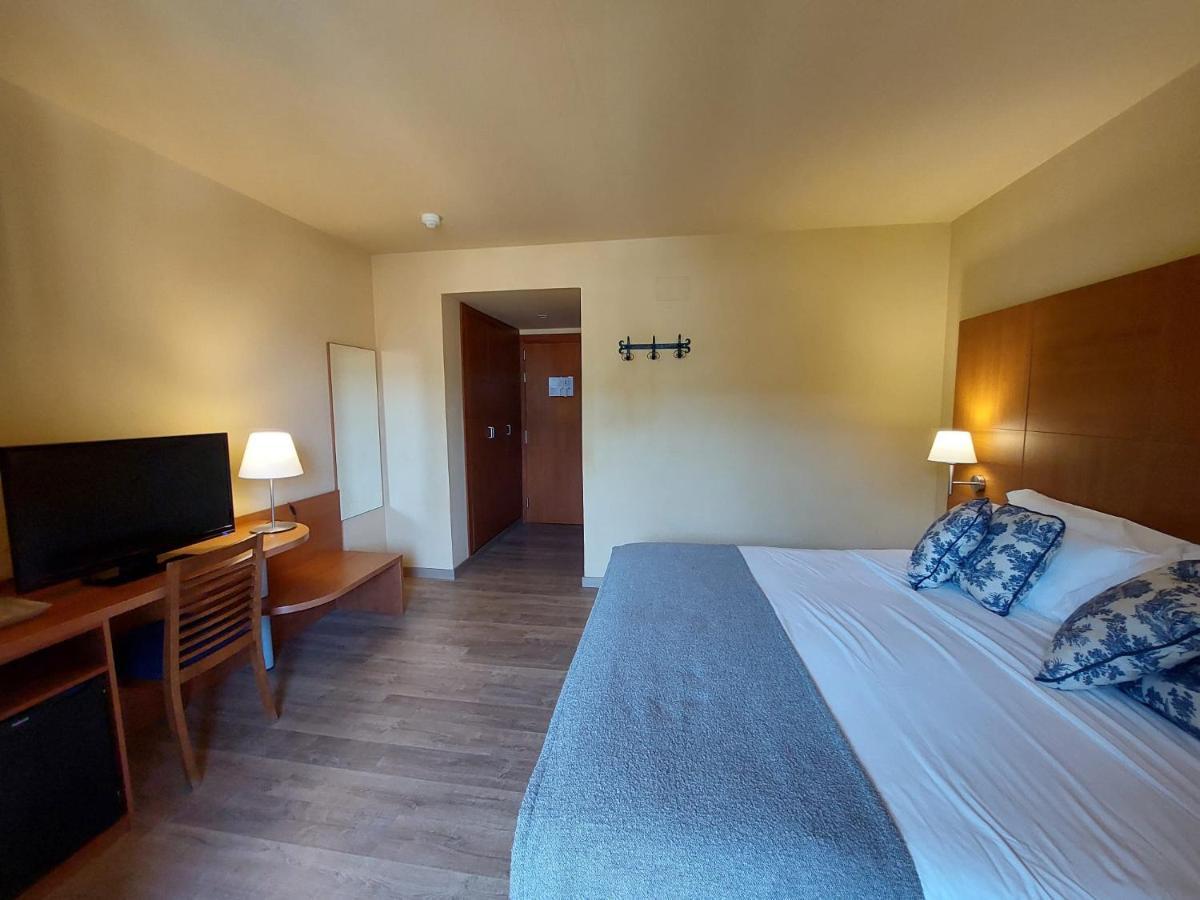 Hotel Saurat エスポット エクステリア 写真
