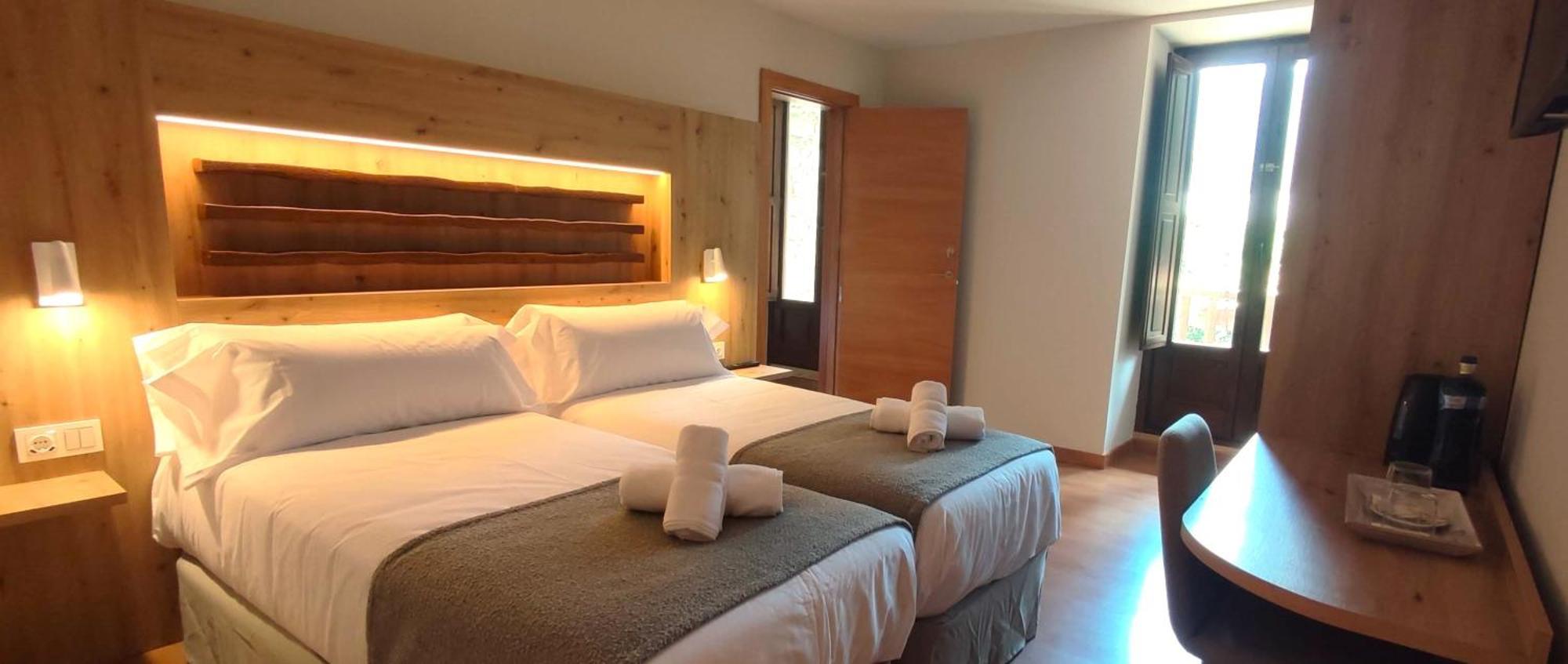 Hotel Saurat エスポット エクステリア 写真