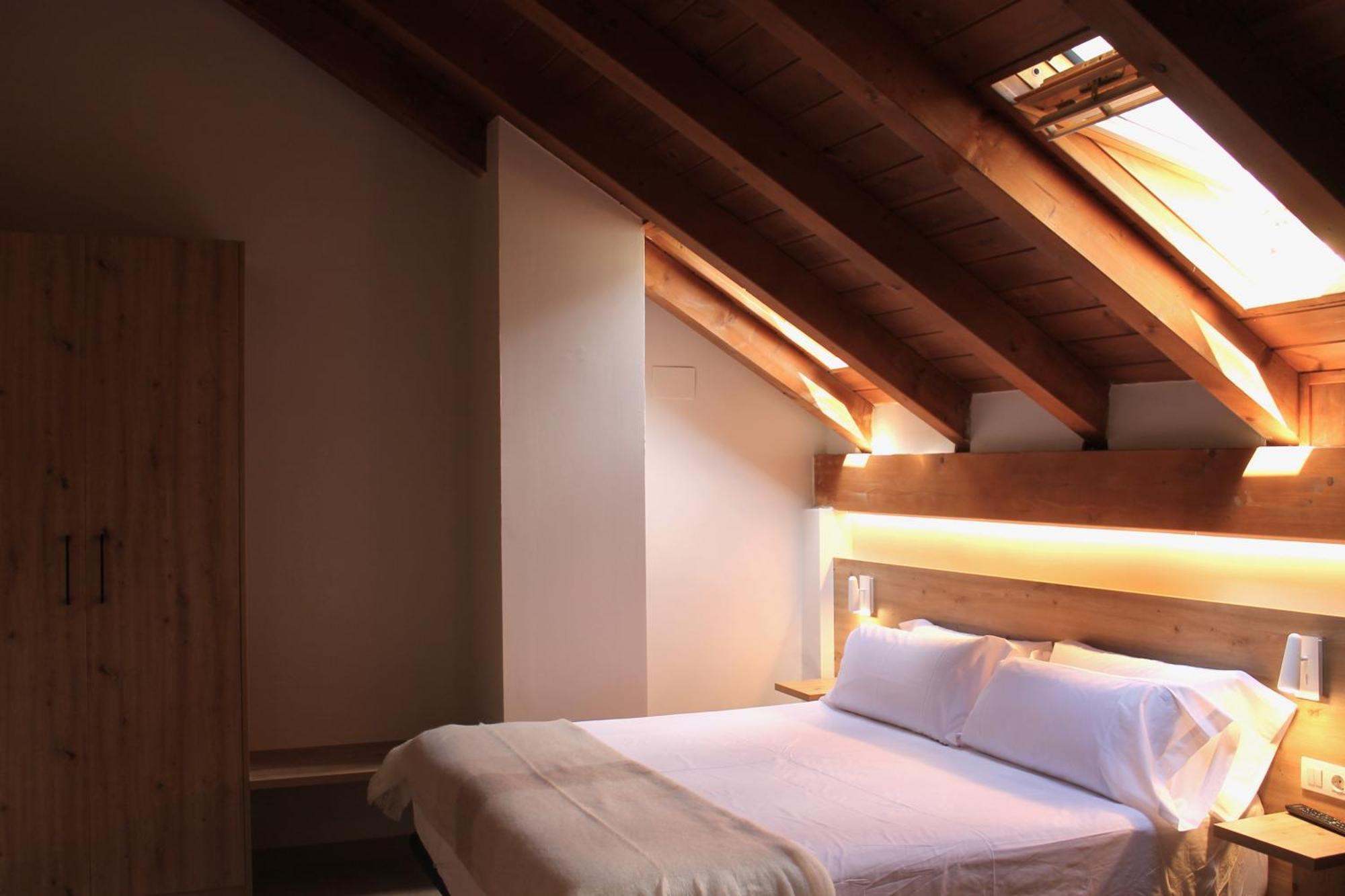 Hotel Saurat エスポット エクステリア 写真